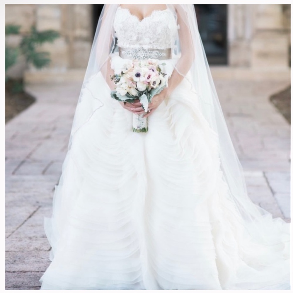 👰🏼‍♀️👰🏾‍♀️Belle of the ball 👰🏾‍♀️👰🏼‍♀️Lazaro 3100 wedding dress